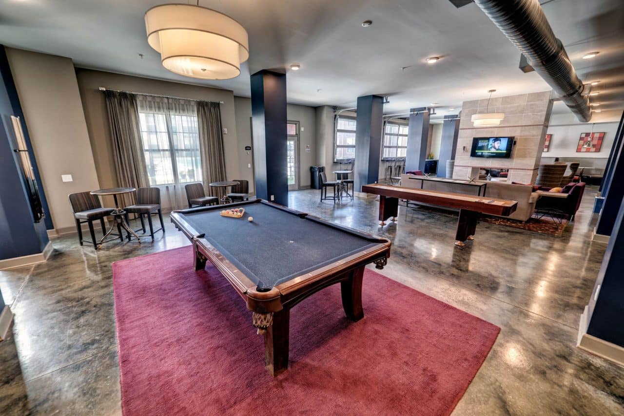 riverfront village Tuscaloosa apartments near university of alabama resident clubhouse pool table